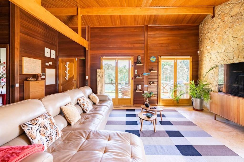 Wooden House Villa Minde Bagian luar foto