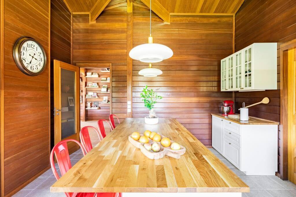 Wooden House Villa Minde Bagian luar foto