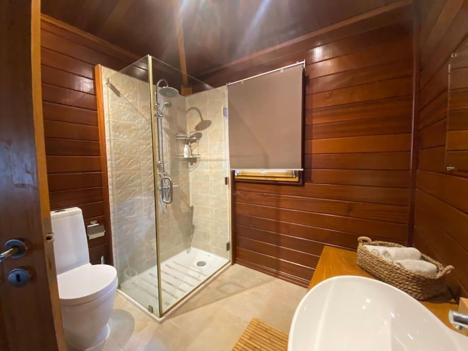 Wooden House Villa Minde Bagian luar foto